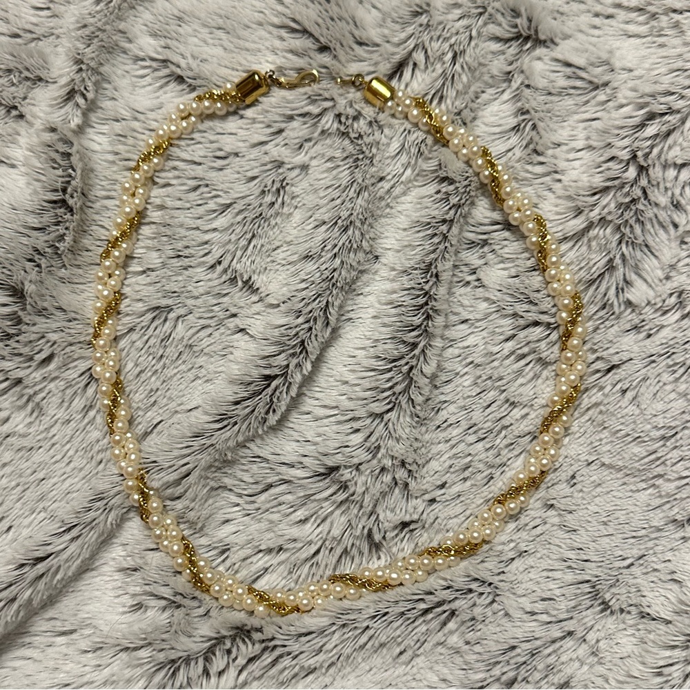 Vintage Pearl Necklace